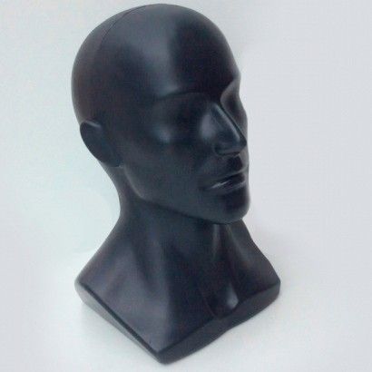 Голова мужская, цвет черный 340х540 мм