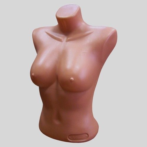 Манекен торс женский скульптурный, пластиковый, телесный 550х820х620х800 мм