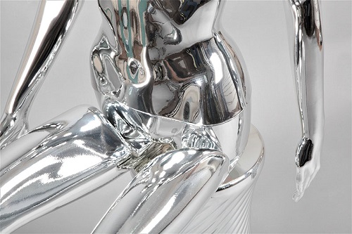 Манекен женский сидячий абстрактный серебряный глянец 1320х820х600х830 мм фото 3
